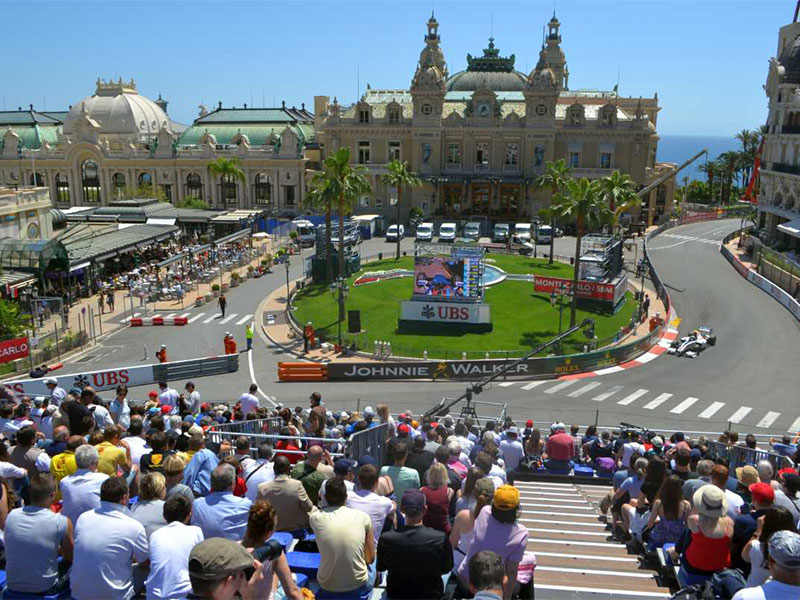 سيارات تاريخية تتنافس في سباق Historic Grand Prix بموناكو